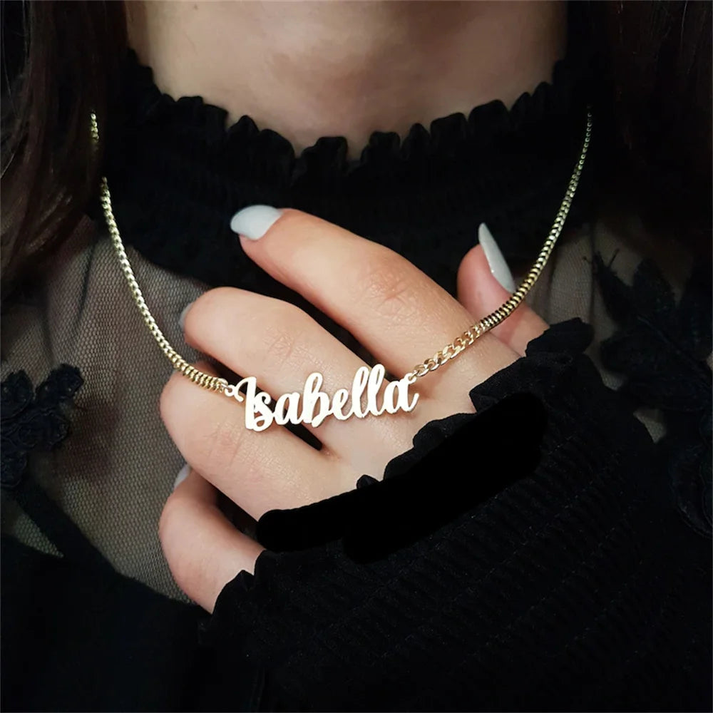 Personalized Name Necklace For Women Custom Letter Name Pendant Figaro Chain Necklace Fashion Stainless Steel Jewelry Gift